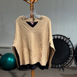 Vince Camaro- Black & Tan, front shorter than back.